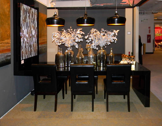 black-gloss-9-foot-table-side-w-trimline.jpg